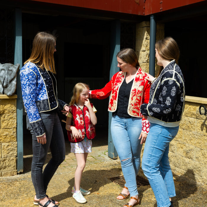 Veste bleue patchwork – Image 5